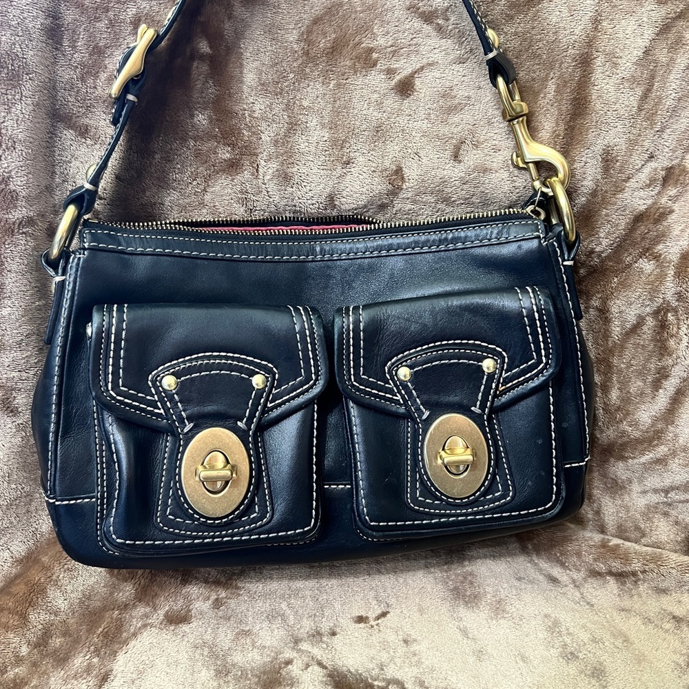 Vintage Coach Black and Gold Classic Shoulder Bag with Luxurious Leather